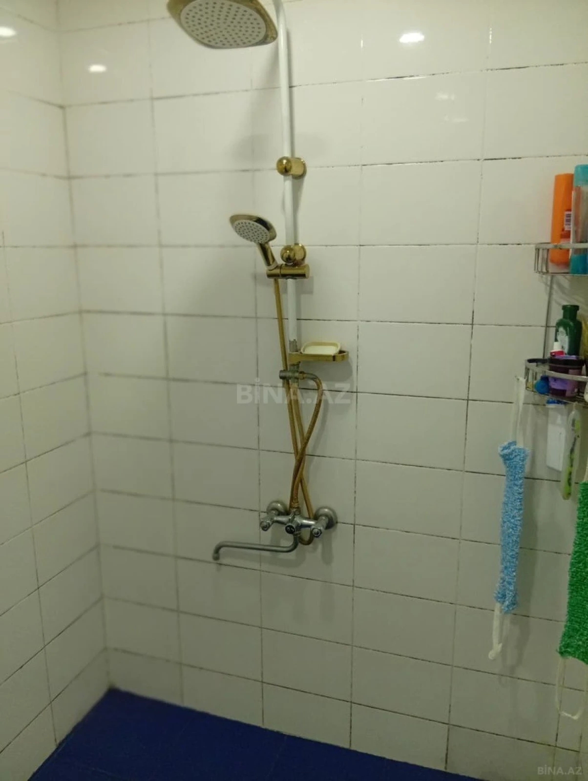 Satılır 5 otaqlı həyət evi 200 m²