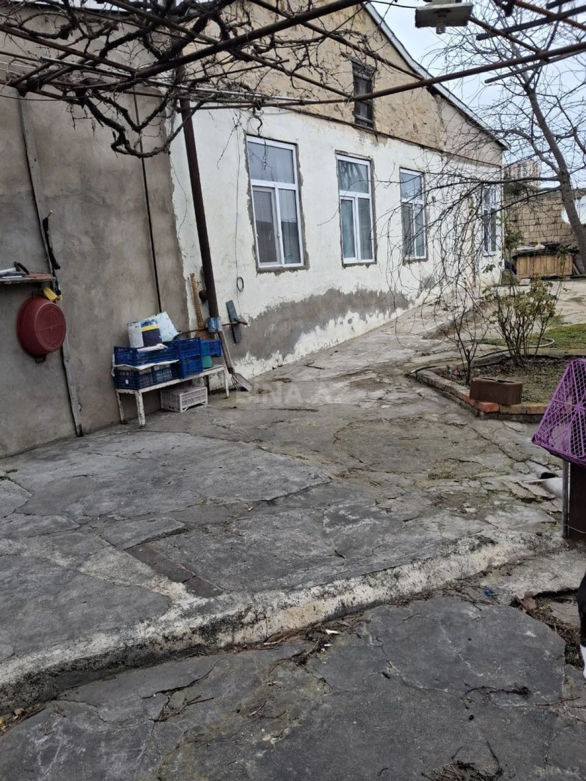 Satılır 5 otaqlı həyət evi 200 m²