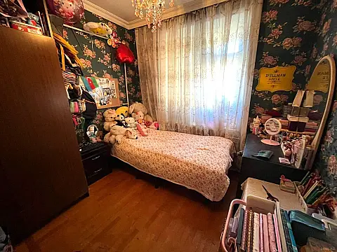 Satılır 3 otaqlı mənzil 50 m²