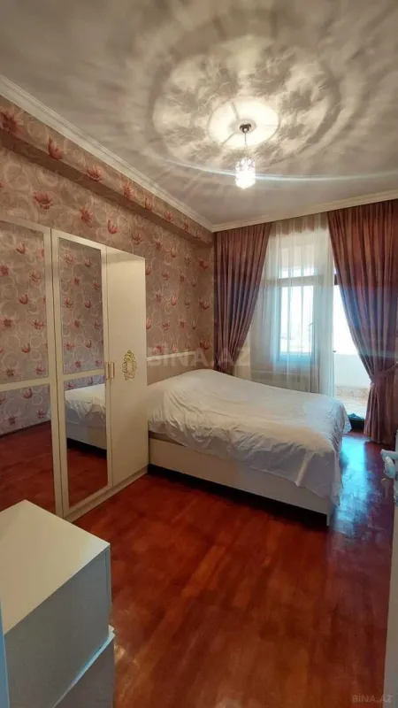 Satılır 2 otaqlı mənzil 57 m²