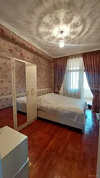 Satılır 2 otaqlı mənzil 57 m²