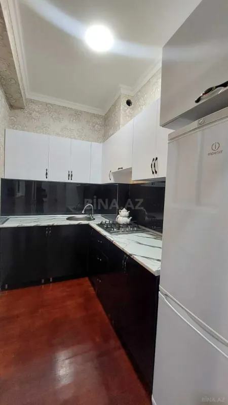 Satılır 2 otaqlı mənzil 57 m²