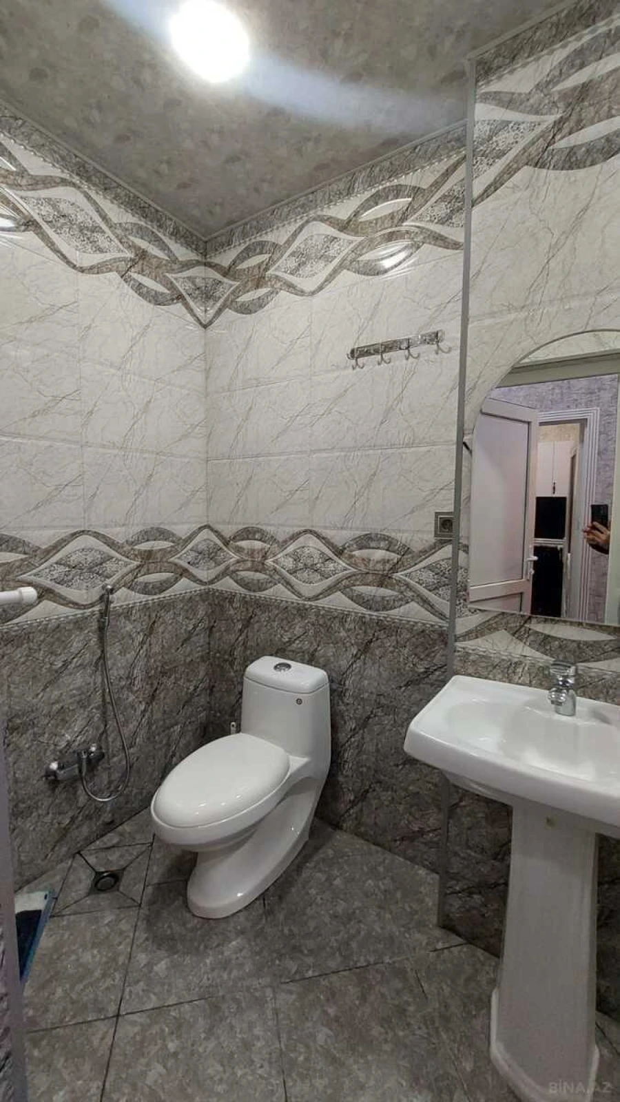 Satılır 2 otaqlı mənzil 57 m²