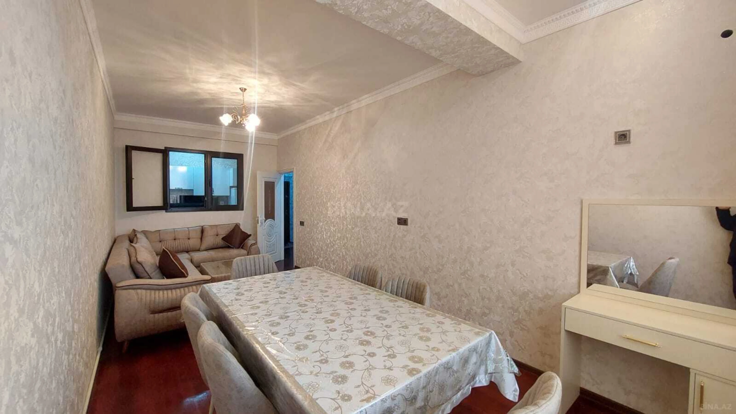 Satılır 2 otaqlı mənzil 57 m²