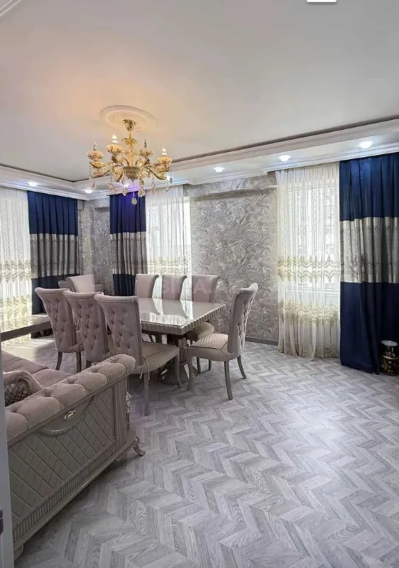 Satılır 3 otaqlı mənzil 110 m²