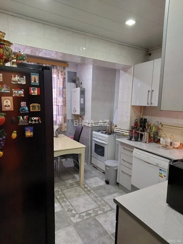 Satılır 4 otaqlı mənzil 100 m²