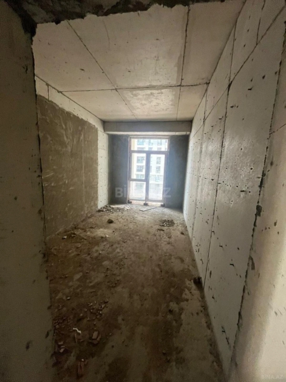 Satılır 3 otaqlı mənzil 129.5 m²