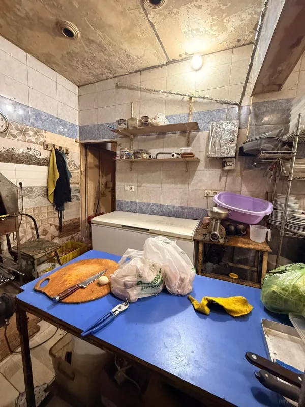 Satılır obyekt 200 m²