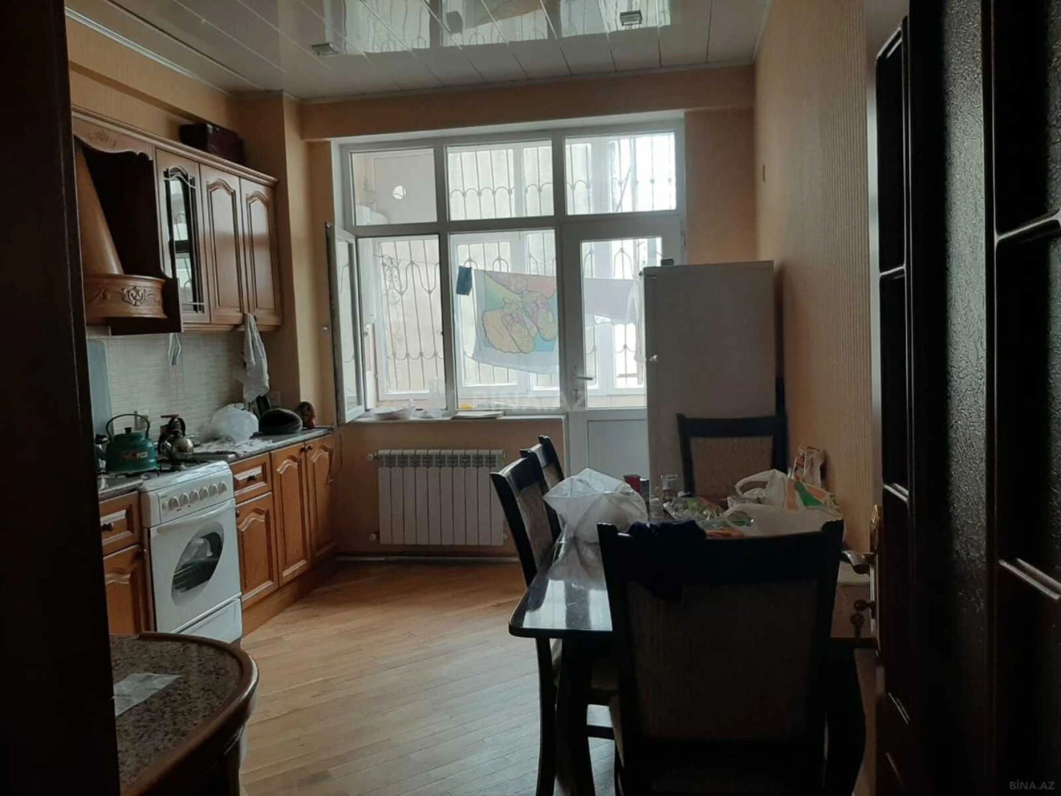 Satılır 4 otaqlı mənzil 150 m²