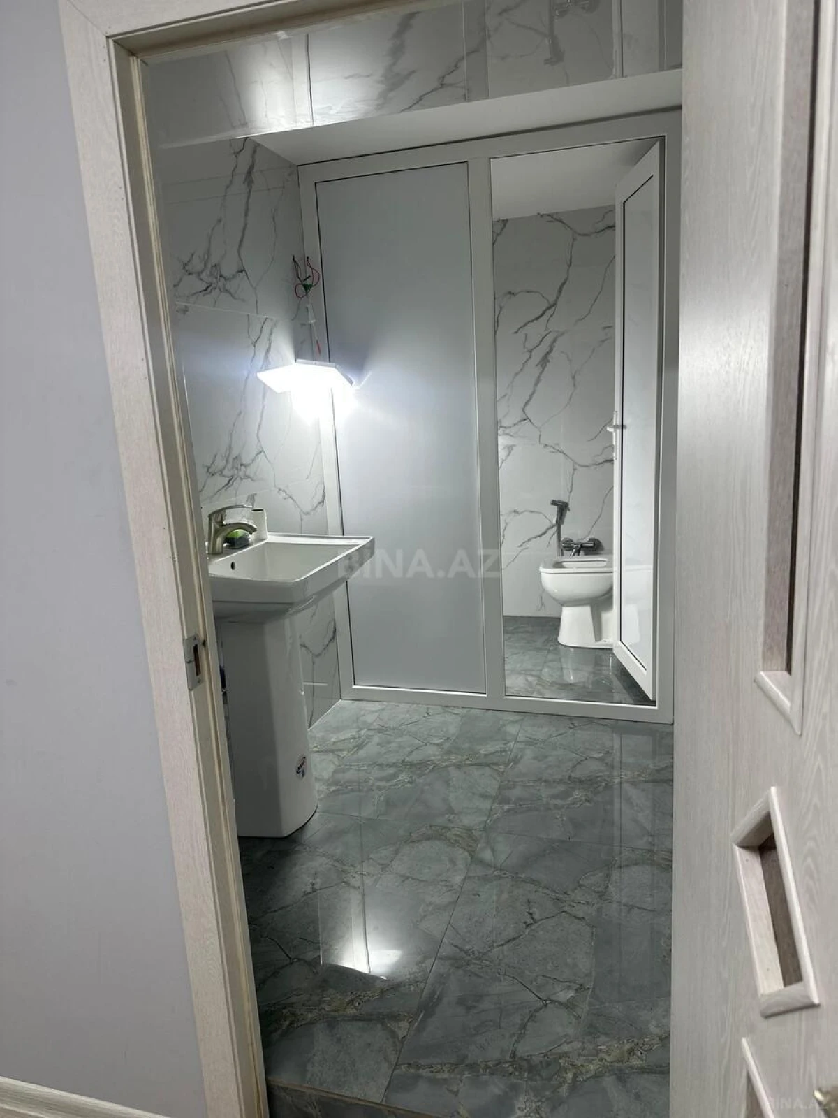 Kirayə verilir obyekt 300 m²