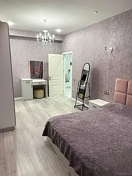 Kirayə verilir 2 otaqlı mənzil 110 m²
