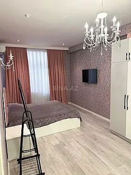 Kirayə verilir 2 otaqlı mənzil 110 m²