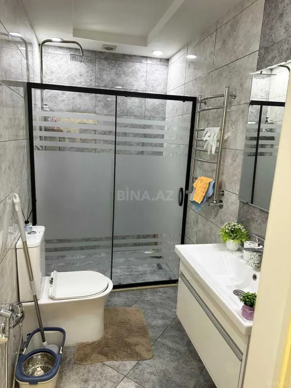 Kirayə verilir 2 otaqlı mənzil 110 m²
