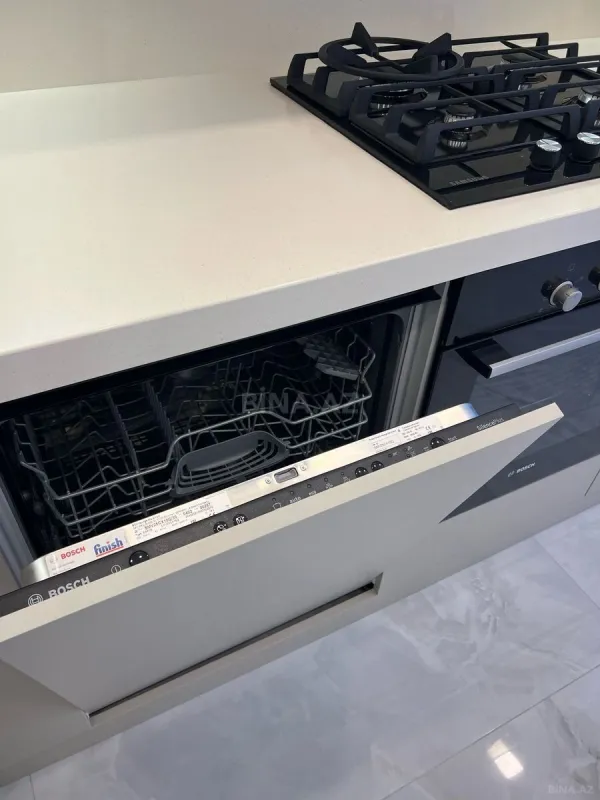 Kirayə verilir 2 otaqlı mənzil 78 m²