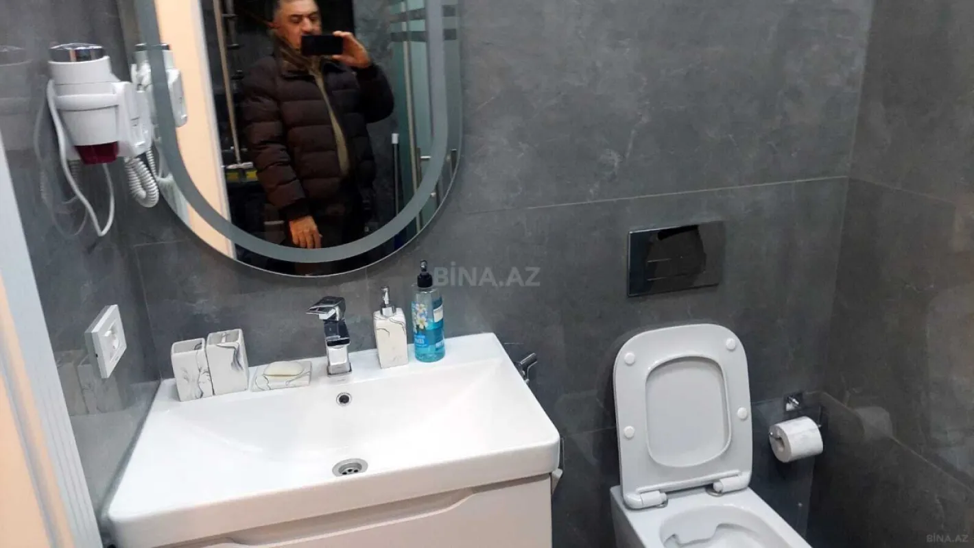 Kirayə verilir 2 otaqlı mənzil 78 m²