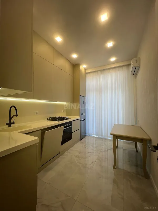 Kirayə verilir 2 otaqlı mənzil 78 m²