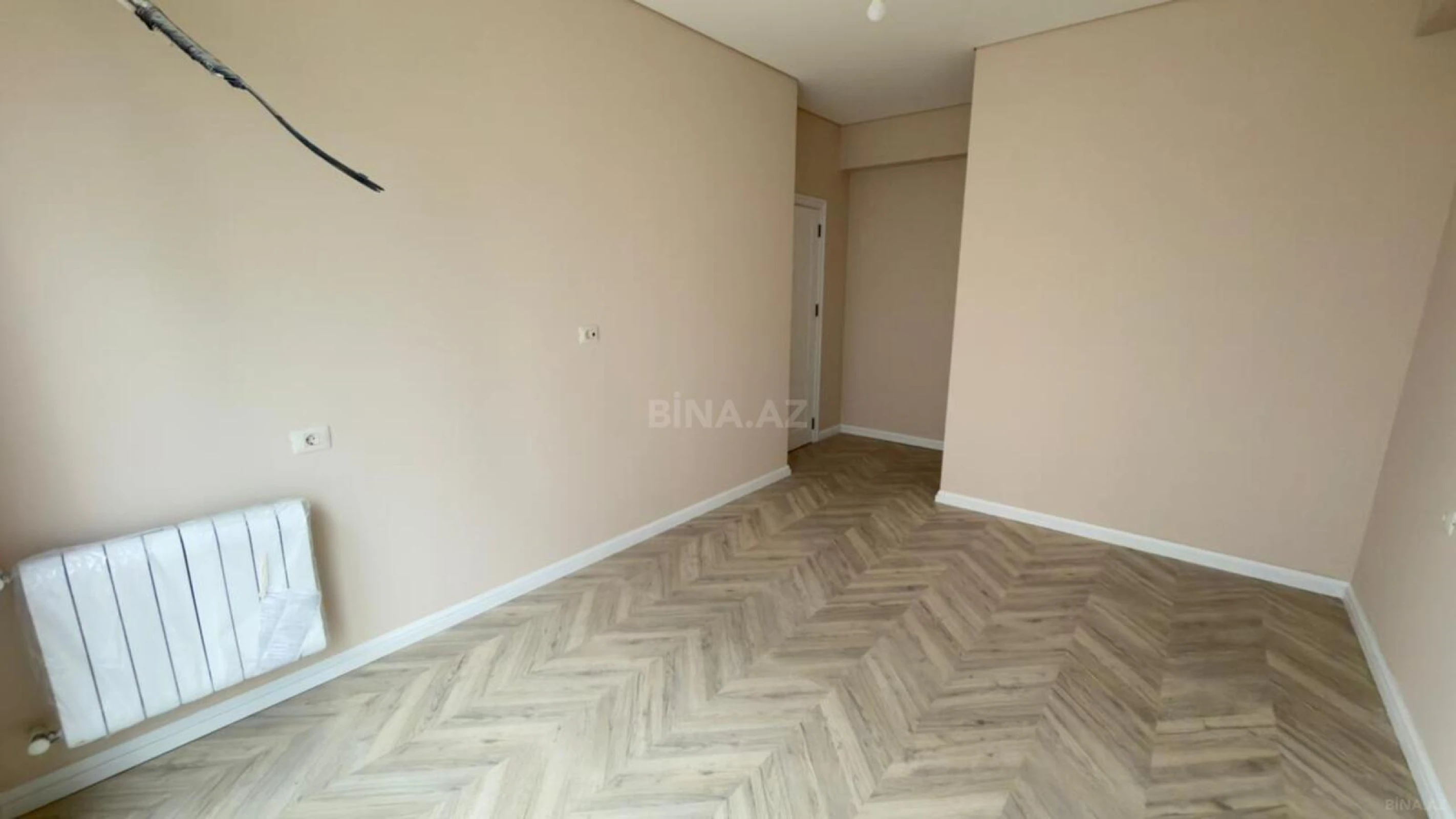Satılır 3 otaqlı mənzil 97 m²