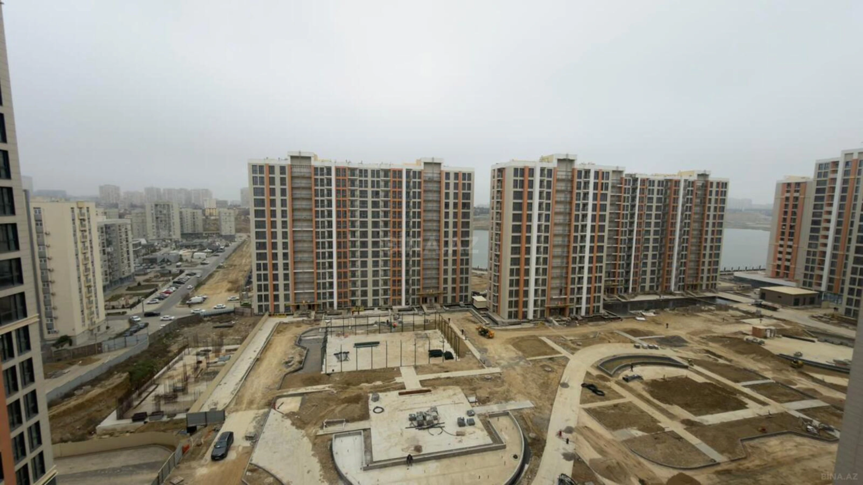 Satılır 3 otaqlı mənzil 97 m²