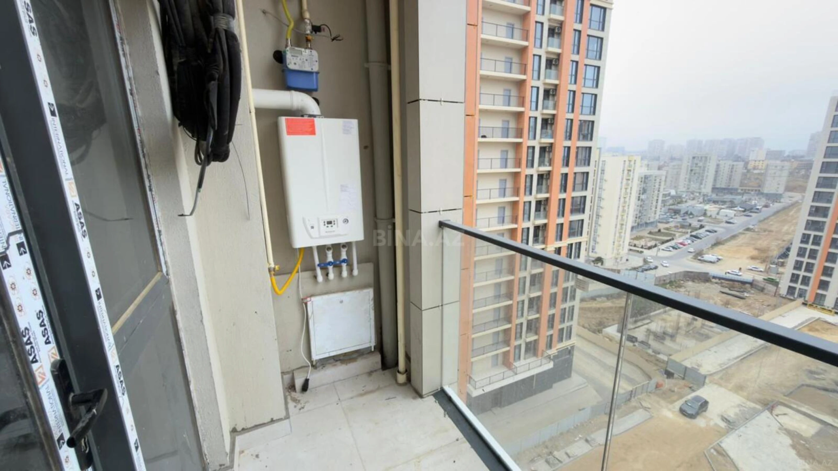 Satılır 3 otaqlı mənzil 97 m²