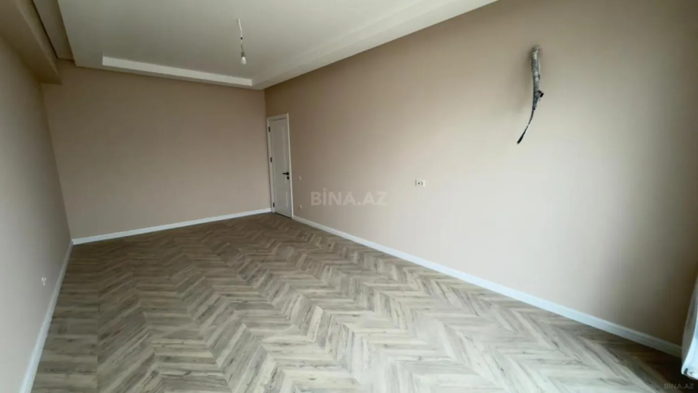 Satılır 3 otaqlı mənzil 97 m²