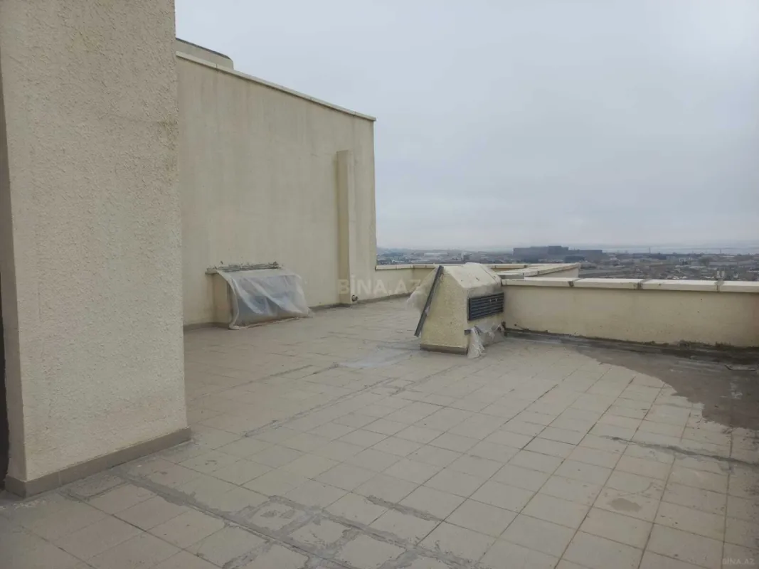 Satılır 5 otaqlı mənzil 397 m²