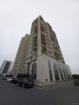 Satılır 5 otaqlı mənzil 397 m²