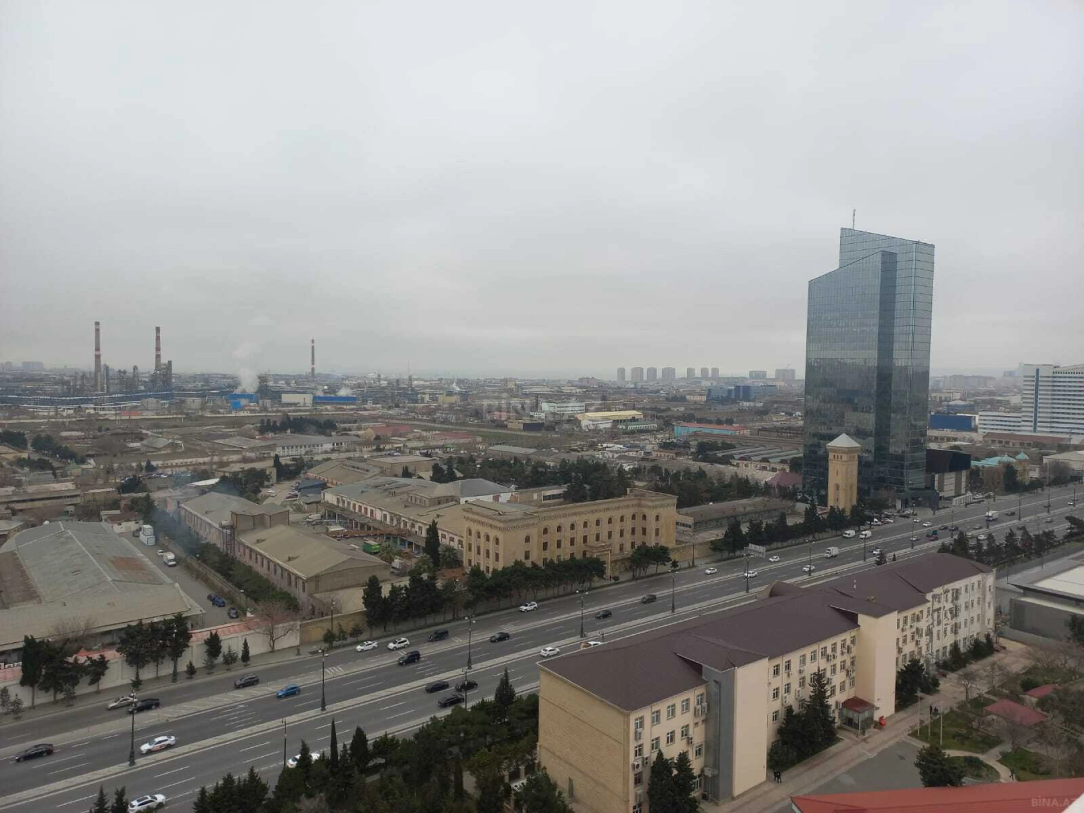 Satılır 5 otaqlı mənzil 397 m²