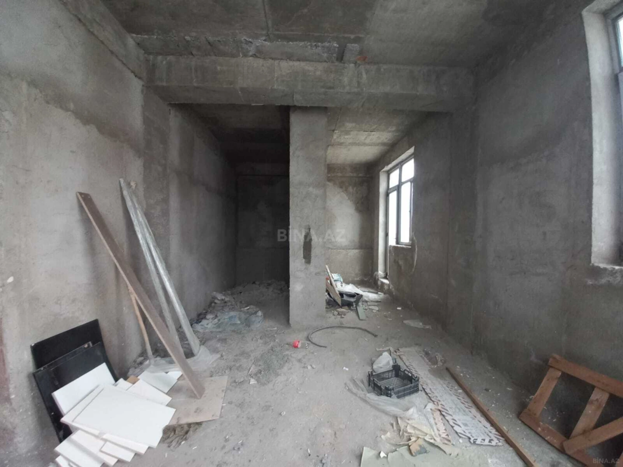 Satılır 5 otaqlı mənzil 397 m²