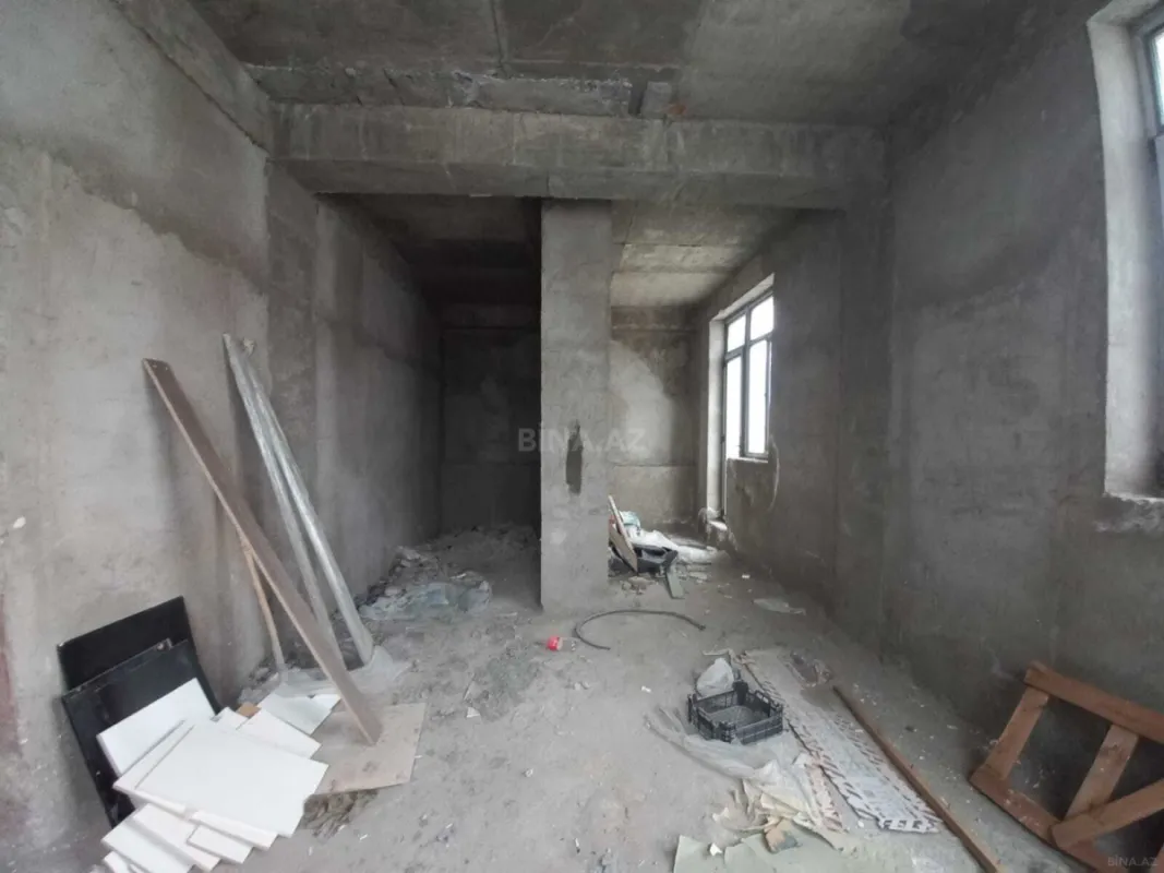 Satılır 5 otaqlı mənzil 397 m²