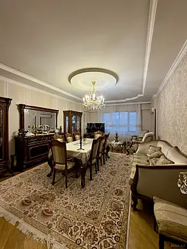 Satılır 3 otaqlı mənzil 160 m²