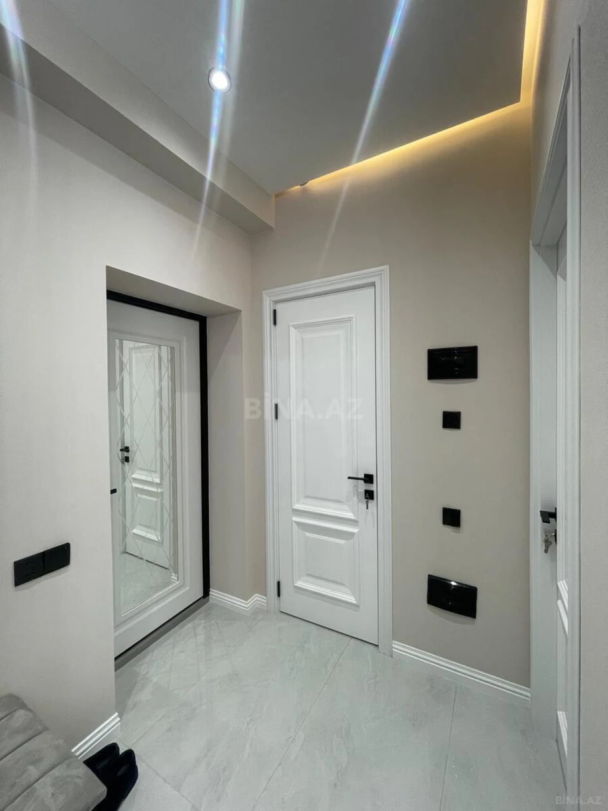 Satılır 2 otaqlı mənzil 55 m²