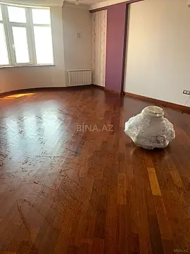 Satılır 3 otaqlı mənzil 123 m²