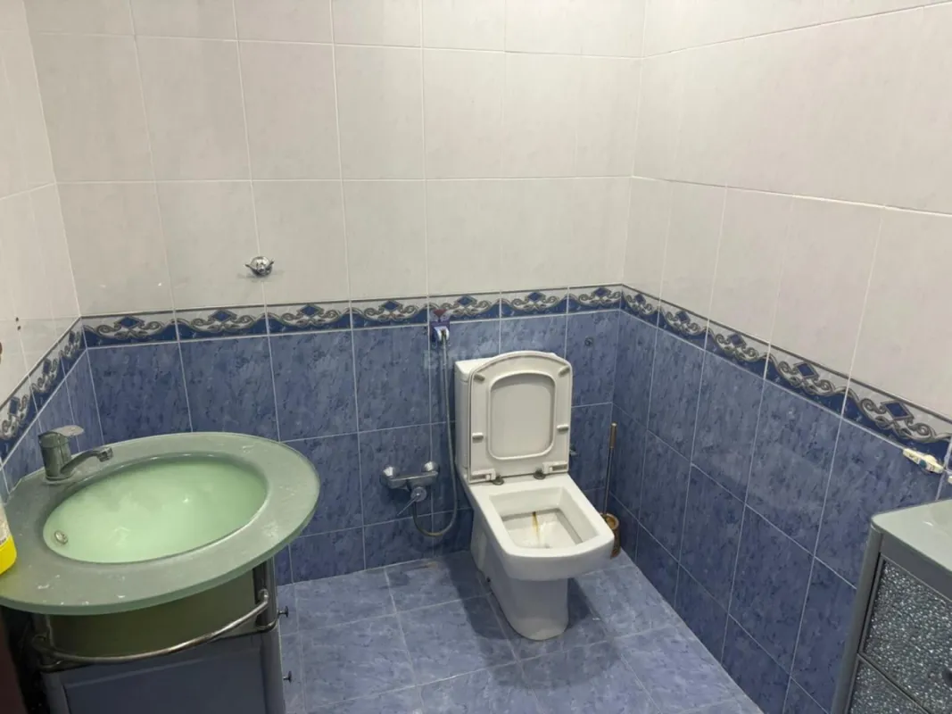 Kirayə verilir 3 otaqlı mənzil 150 m²