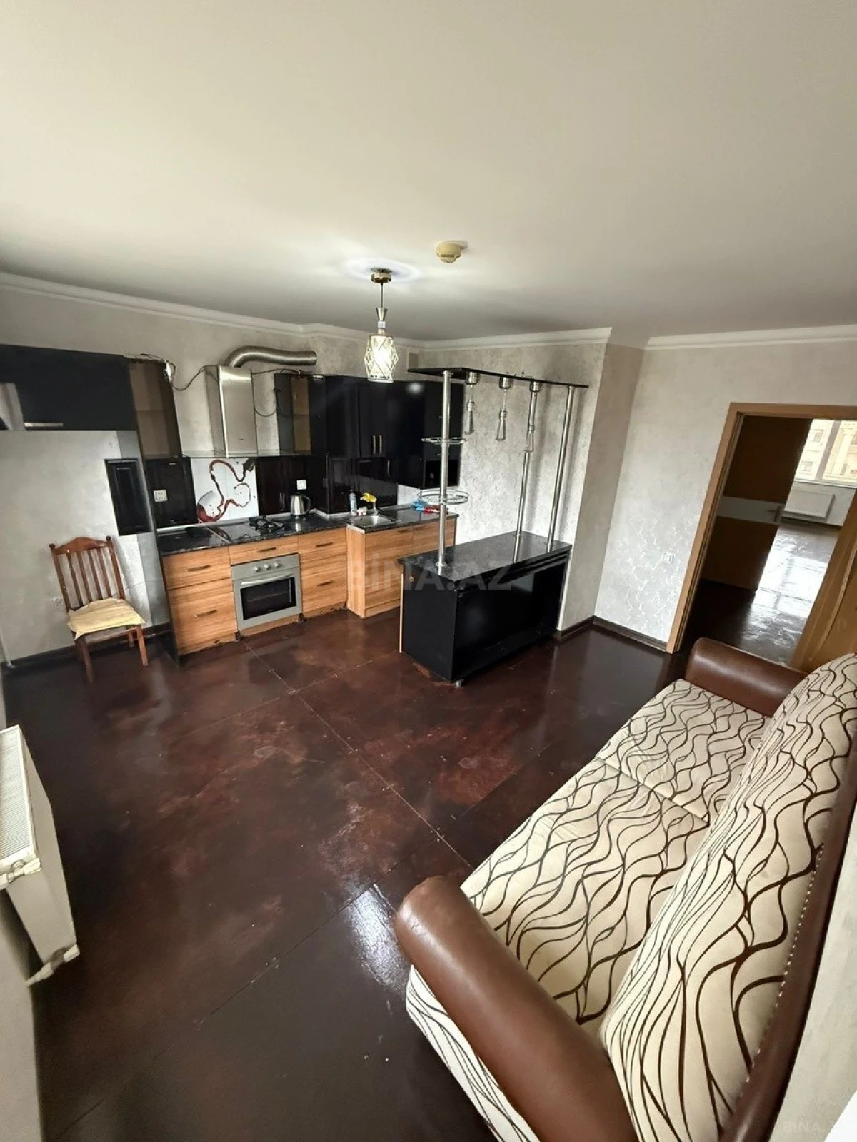 Kirayə verilir 3 otaqlı mənzil 130 m²