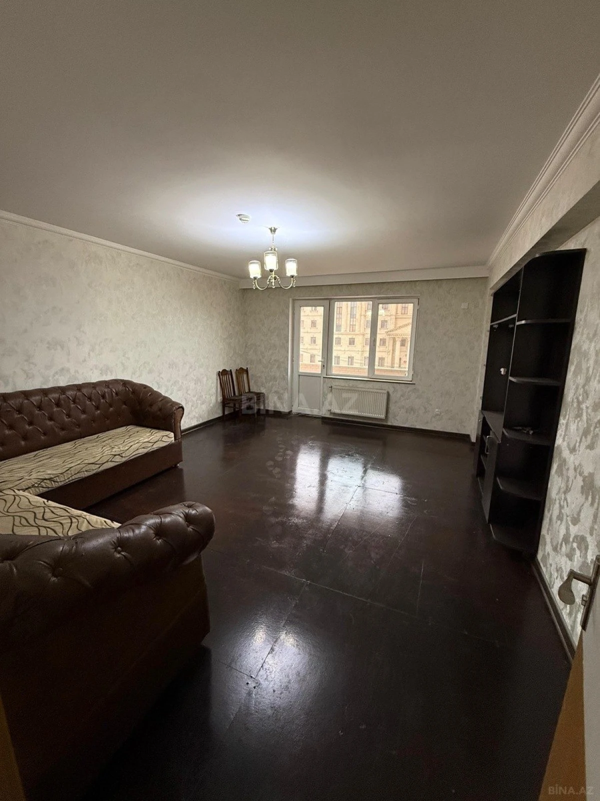 Kirayə verilir 3 otaqlı mənzil 130 m²