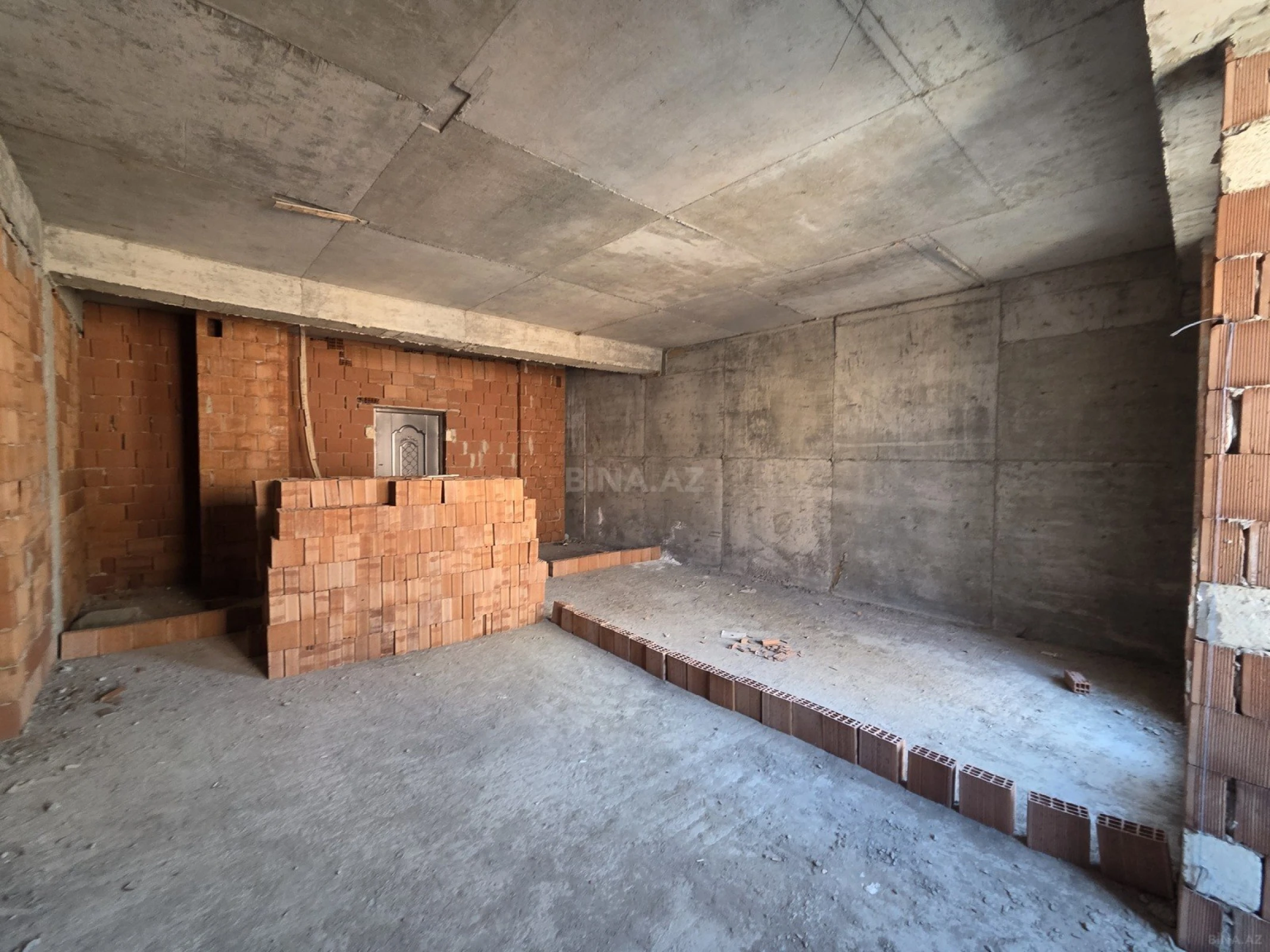 Satılır 1 otaqlı mənzil 55 m²