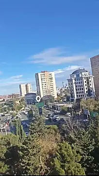 Satılır 3 otaqlı mənzil 180 m²