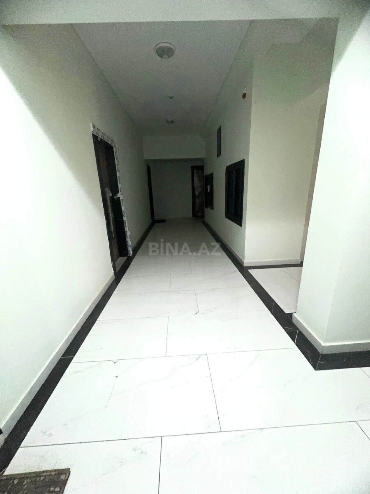Satılır 3 otaqlı mənzil 97 m²
