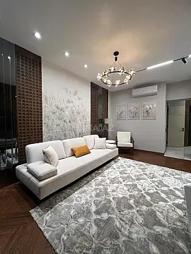 Kirayə verilir 2 otaqlı mənzil 67 m²