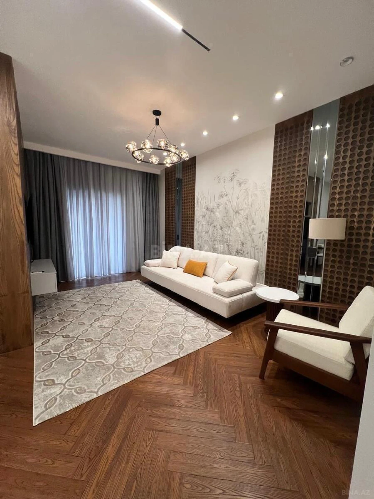 Kirayə verilir 2 otaqlı mənzil 67 m²