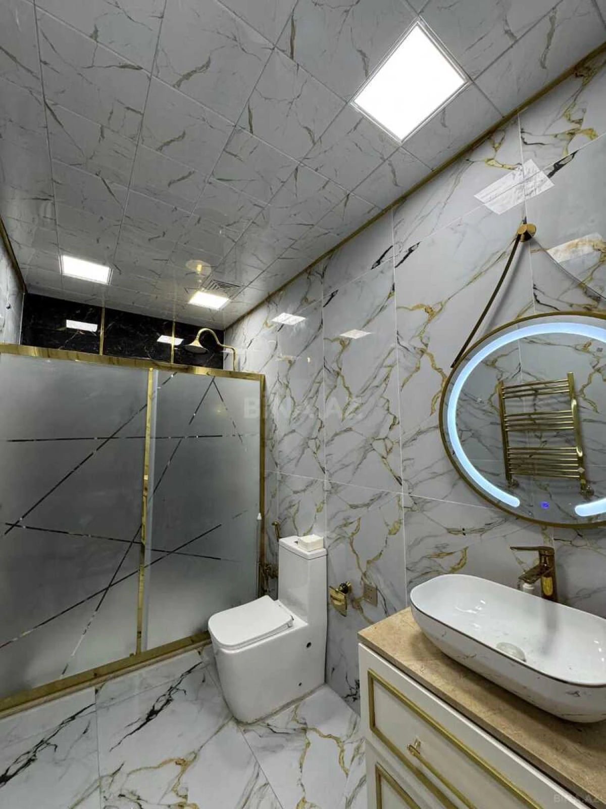 Satılır 4 otaqlı həyət evi 200 m²