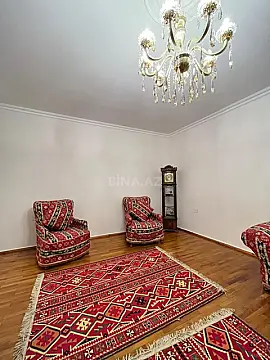 Kirayə verilir 3 otaqlı mənzil 130 m²