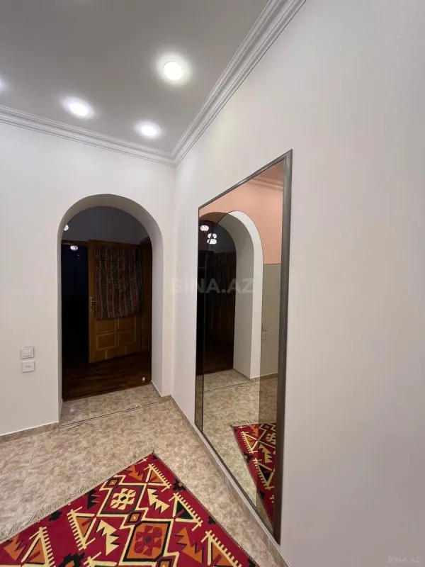 Kirayə verilir 3 otaqlı mənzil 130 m²