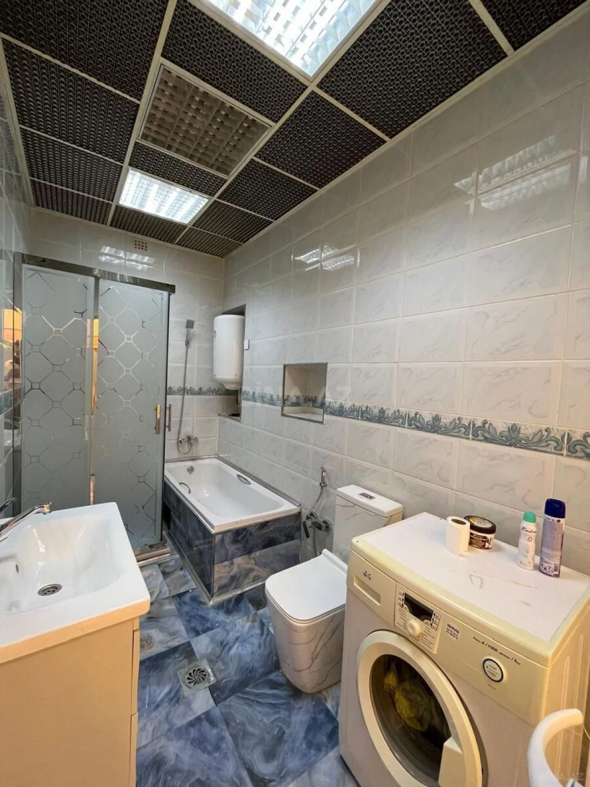 Kirayə verilir 3 otaqlı mənzil 130 m²