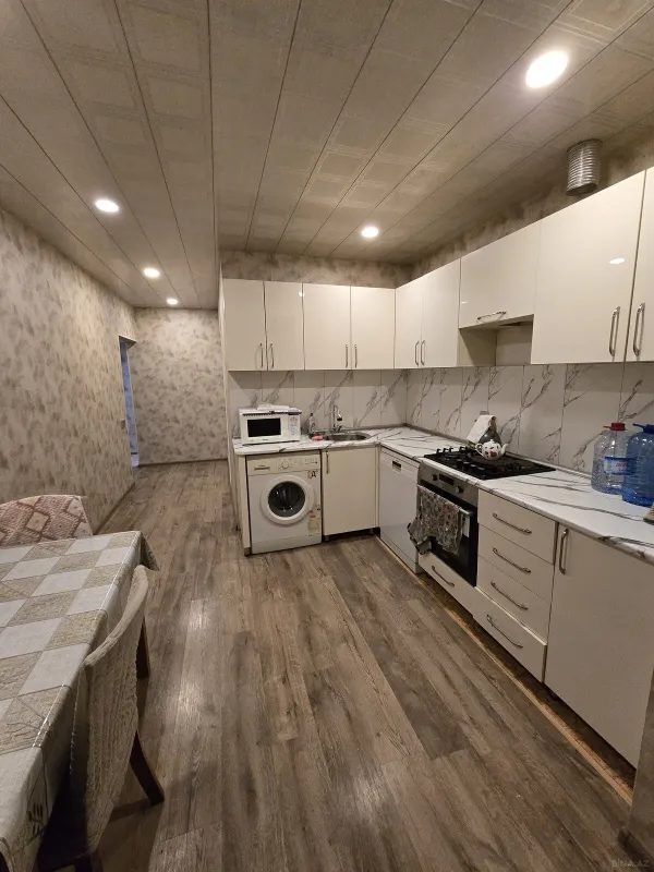 Satılır 2 otaqlı mənzil 70 m²
