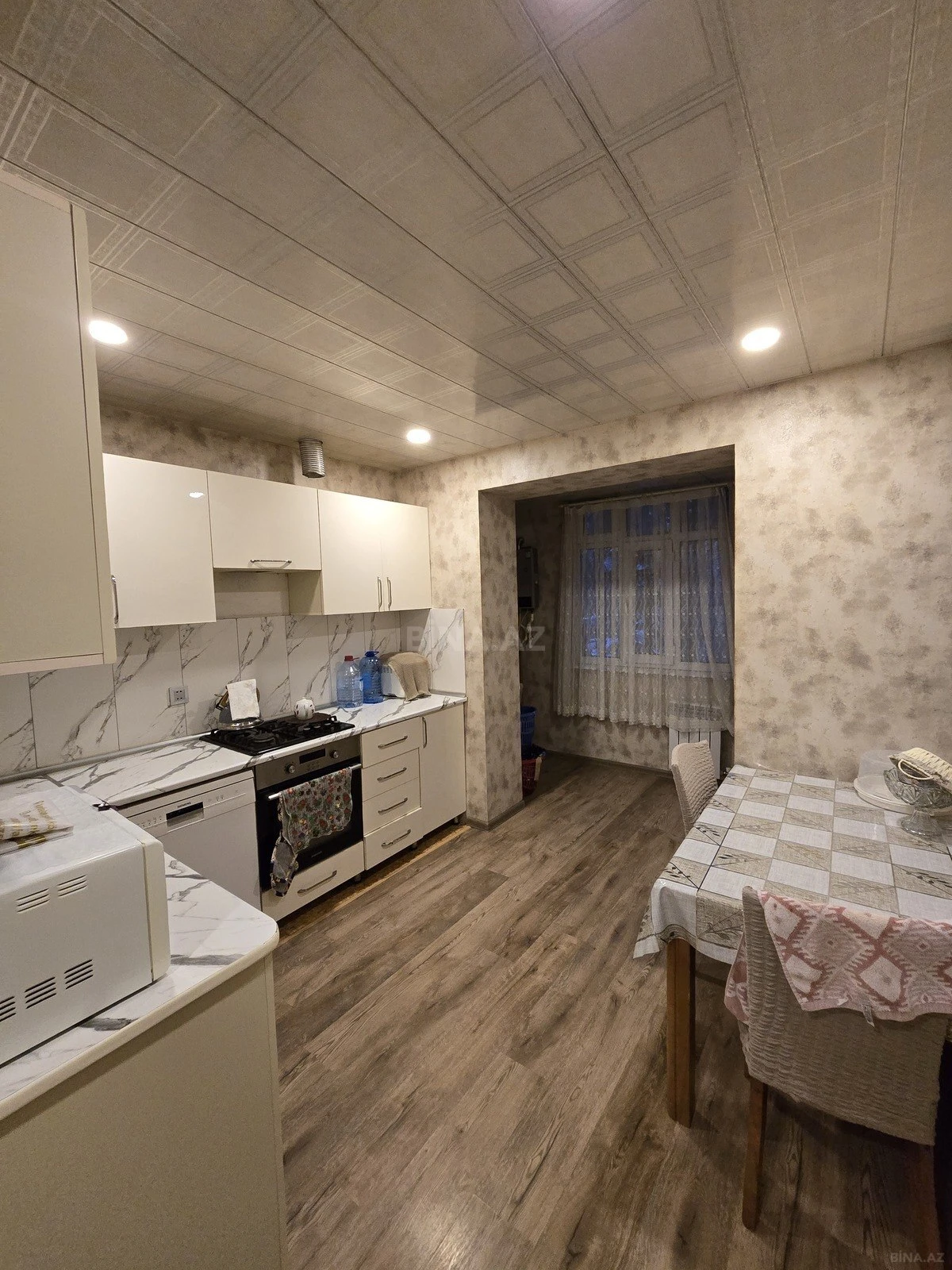 Satılır 2 otaqlı mənzil 70 m²