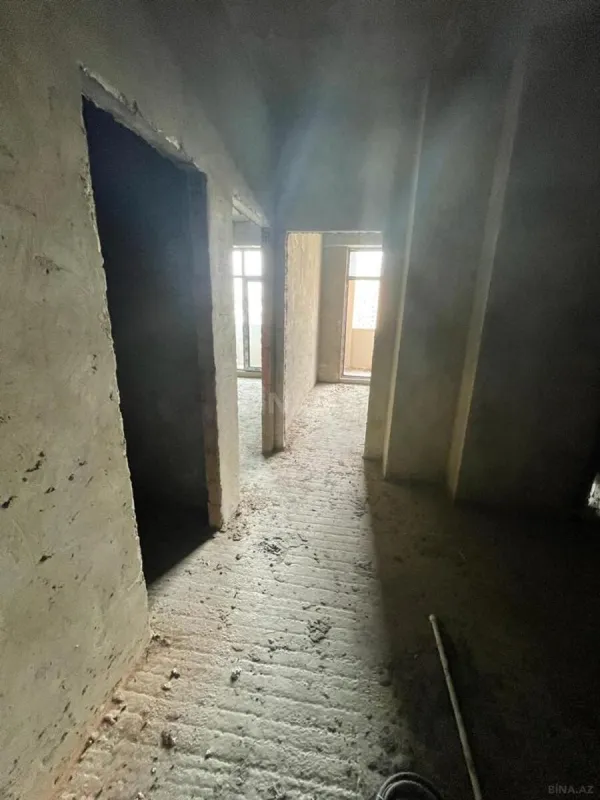 Satılır 2 otaqlı mənzil 98 m²