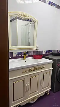 Kirayə verilir 2 otaqlı mənzil 110 m²