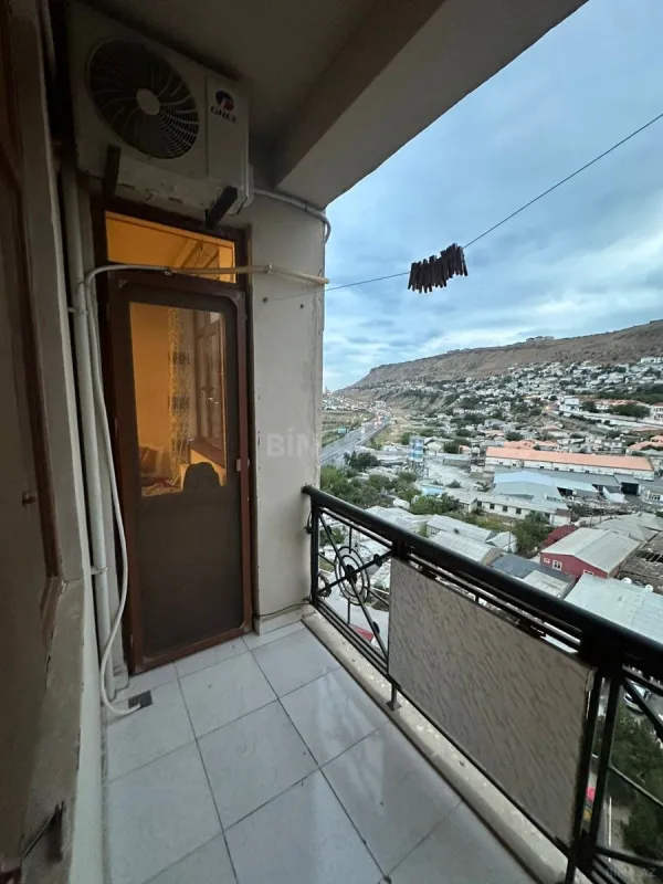 Kirayə verilir 2 otaqlı mənzil 71 m²