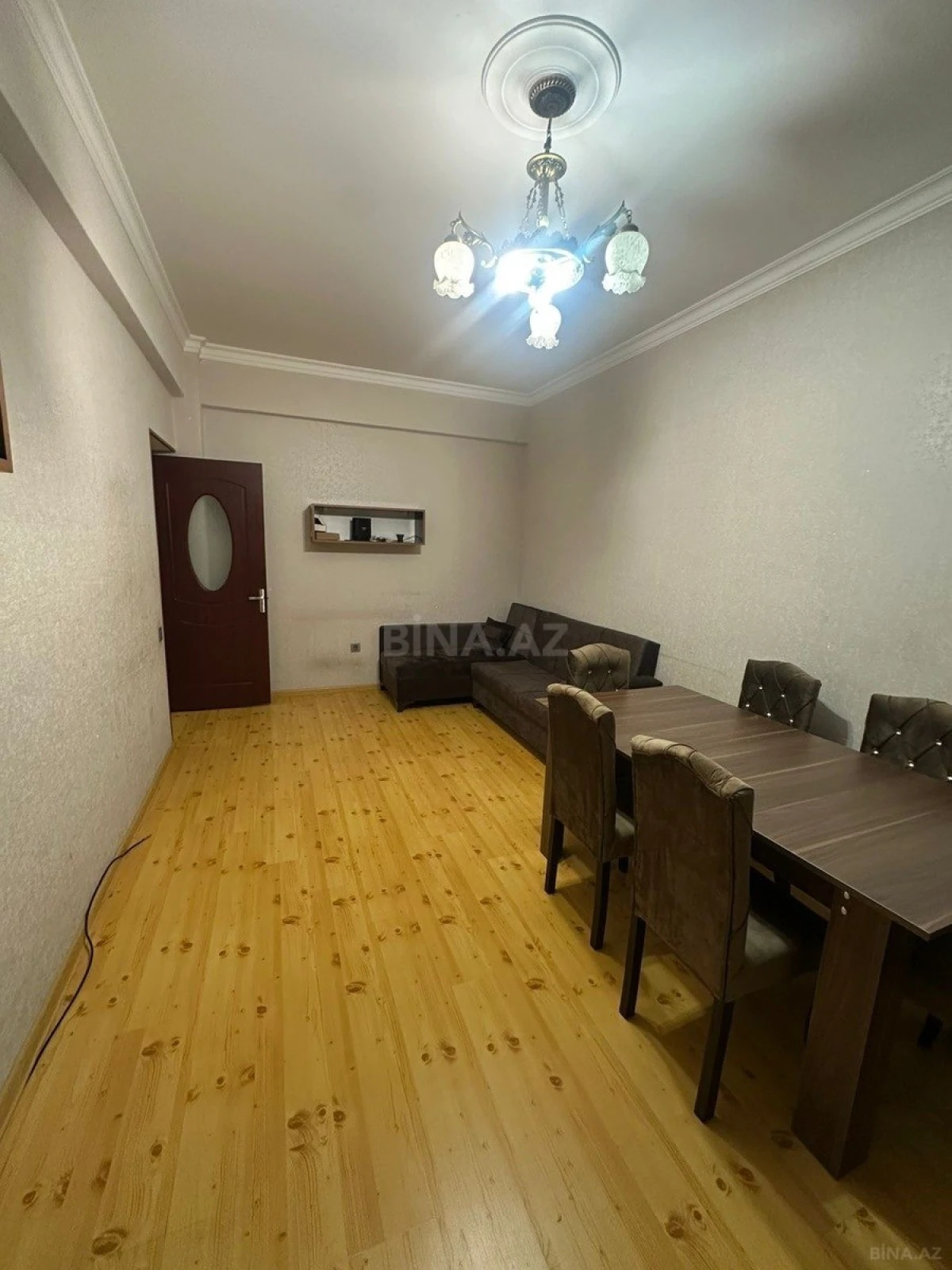 Kirayə verilir 2 otaqlı mənzil 71 m²